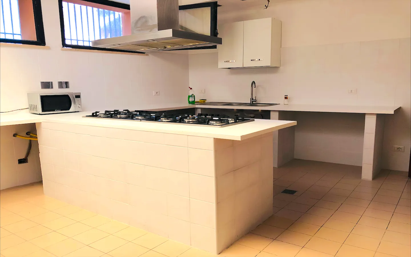 Kitchen 4