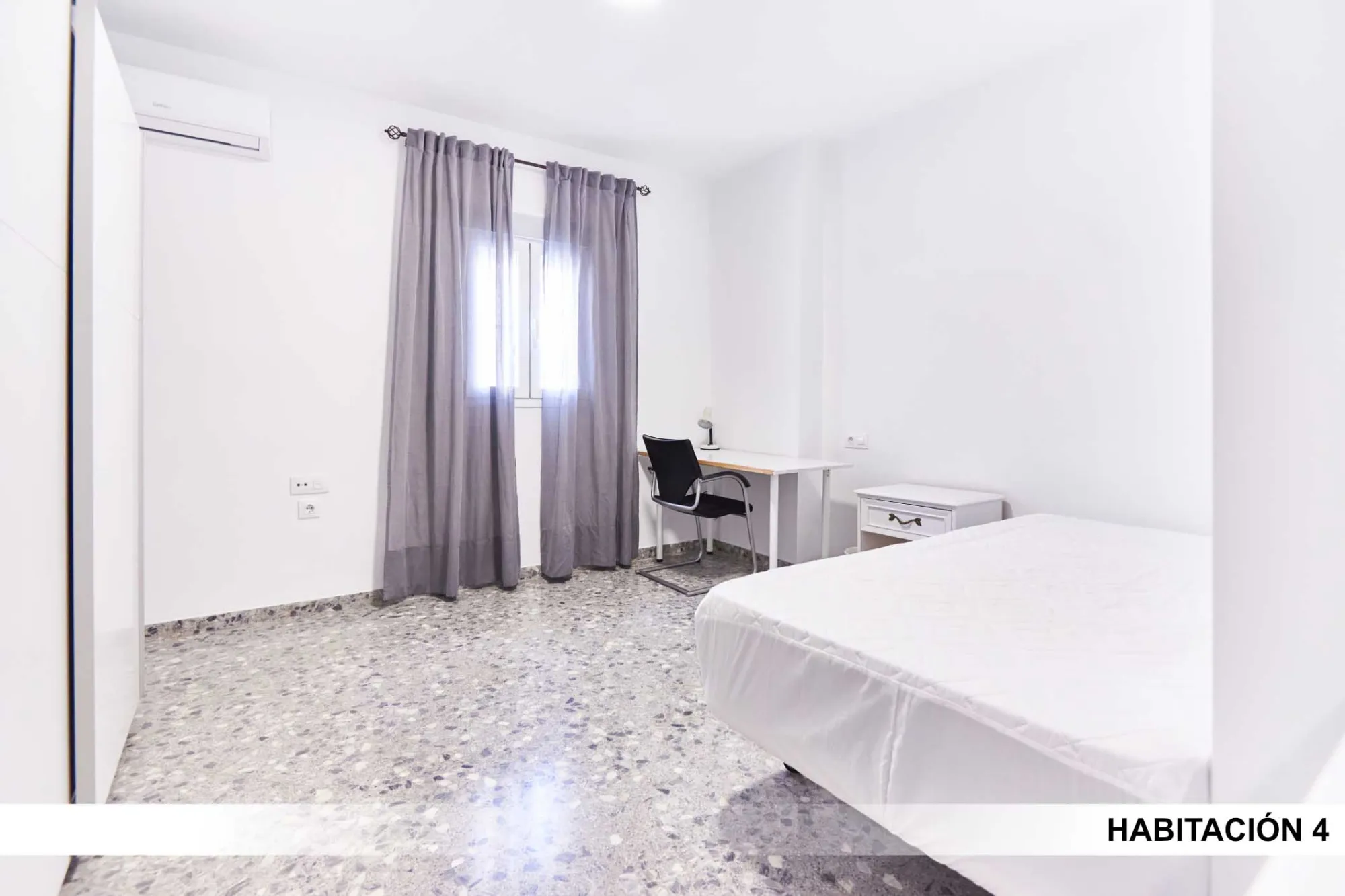 Room in Seville